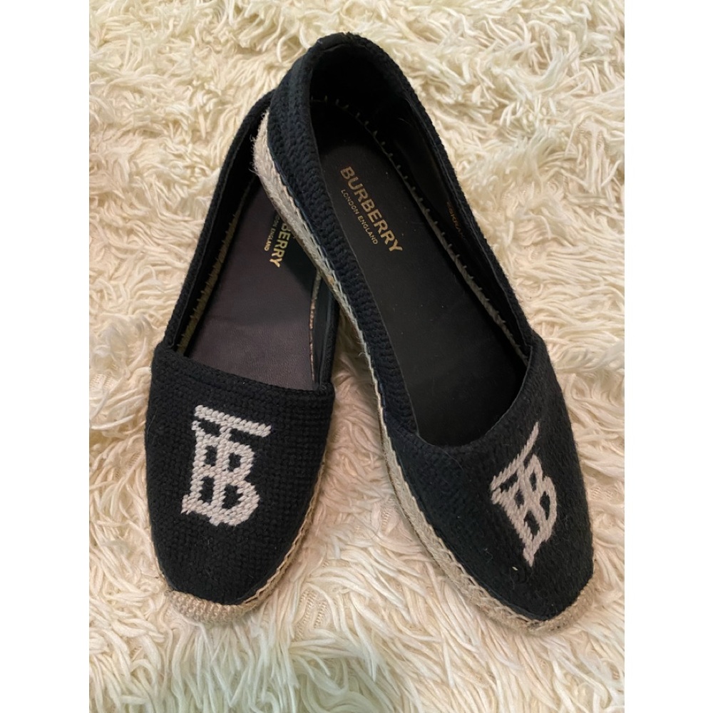 Burberry Espadrilles *like new*